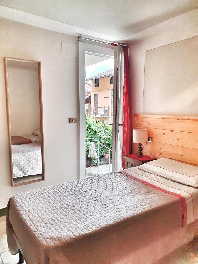 B&B Il Pettirosso Malonno Exterior foto