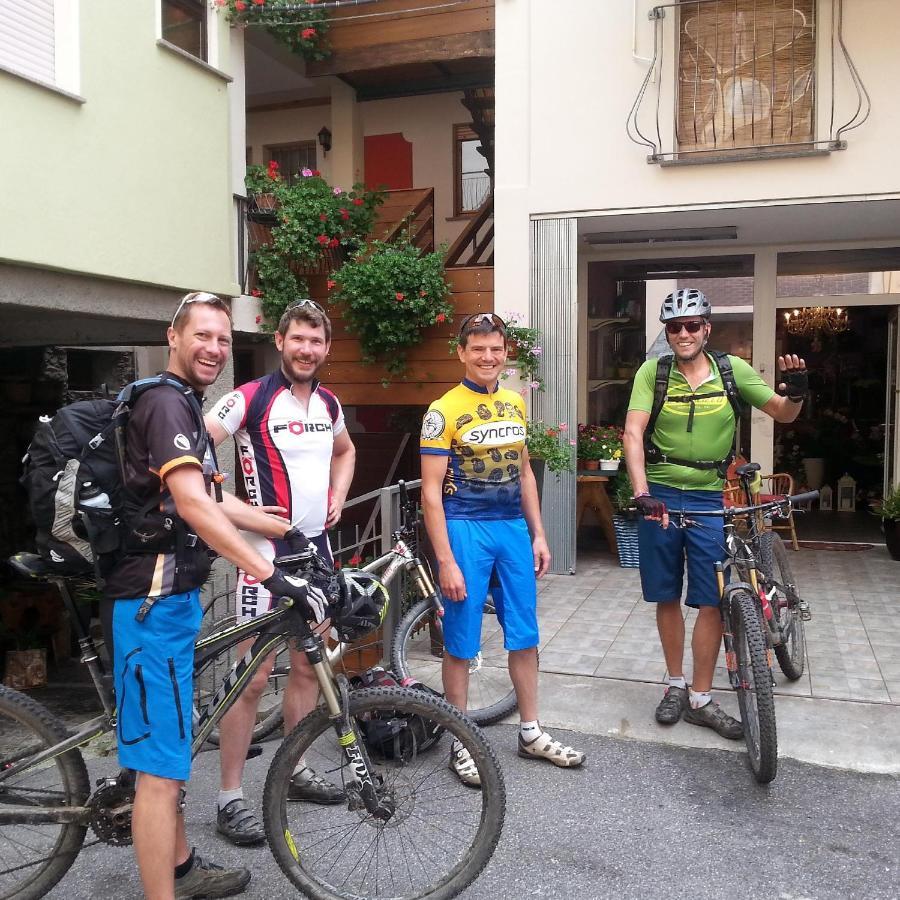 B&B Il Pettirosso Malonno Exterior foto