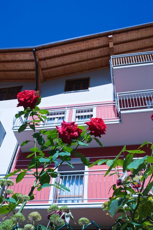 B&B Il Pettirosso Malonno Exterior foto